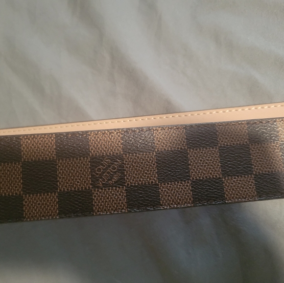 SOLD Louis Vuitton belt - Picture 5 of 5
